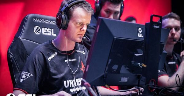 Ninjas In Pyjamas Astralis A Blast