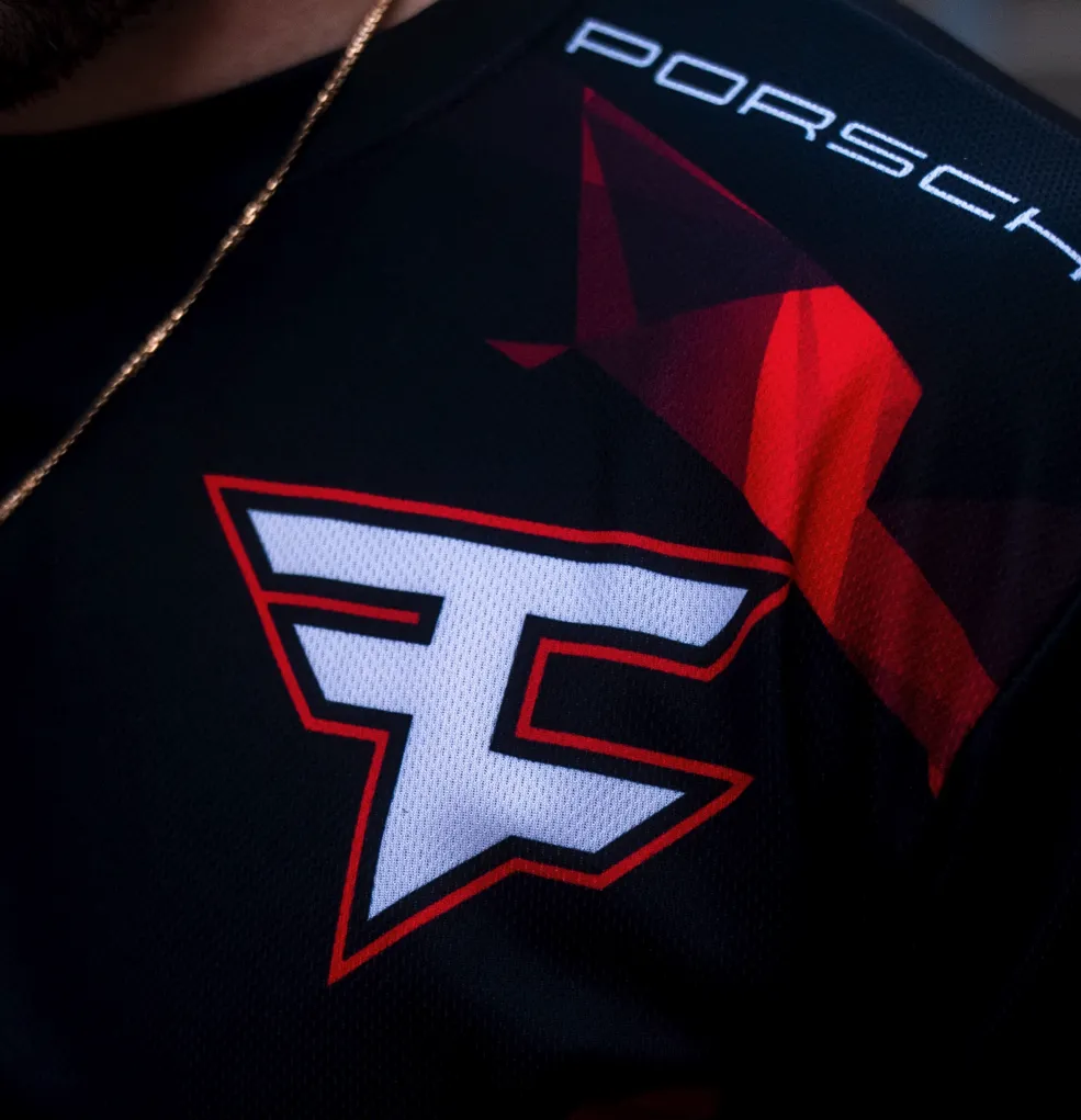 Новая форма FaZe Clan | Источник: твиттер FaZe