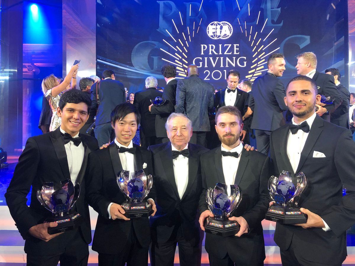 Чемпионы FIA GT Championship 2018 на церемонии награждения FIA с президентом федерации Жаном Тодтом