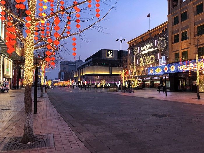Опустевшая улица Ванфуцзин &mdash; самая проходная локация в Пекине