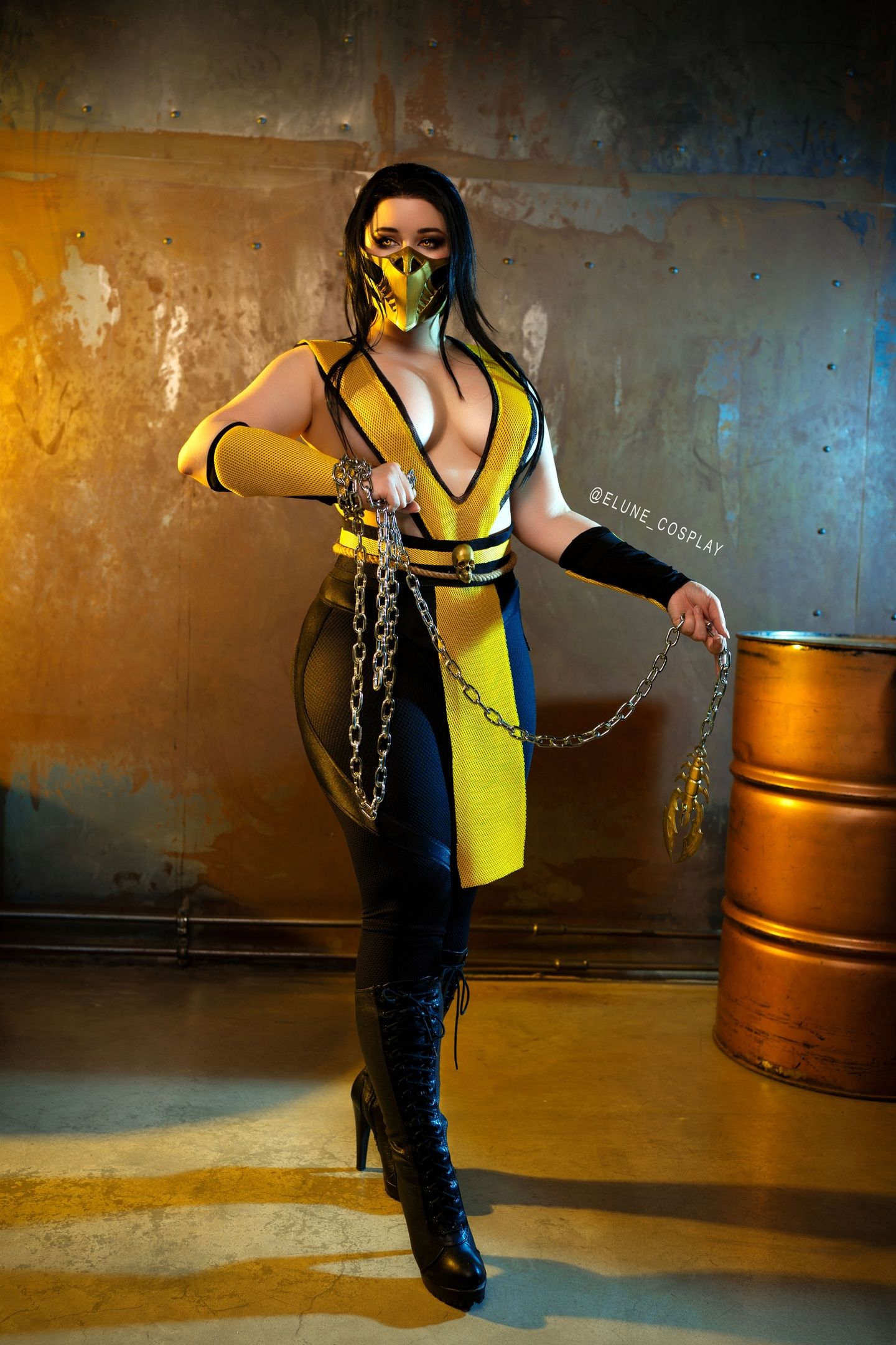 Женская версия Скорпиона из Mortal Kombat. Косплей: Elune_cosplay. Источник: vk.com/elune_cosplay