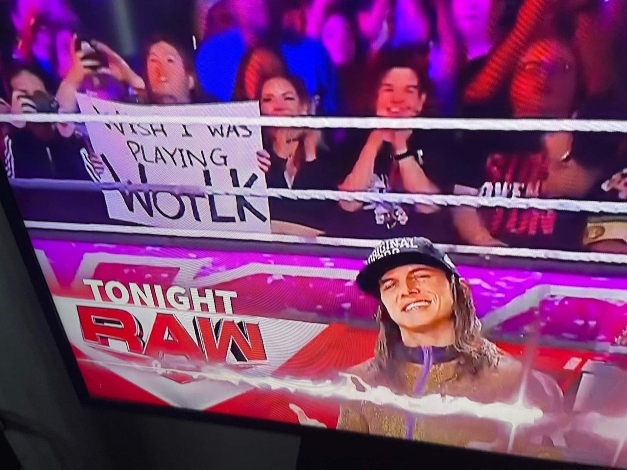 Кадр из WWE Monday Night RAW