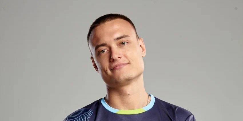 Трясти надо анекдот. Как правильно трясти или трести. Лана роудс тверк тверк. Приколы про планку. Иллюзия тряска.