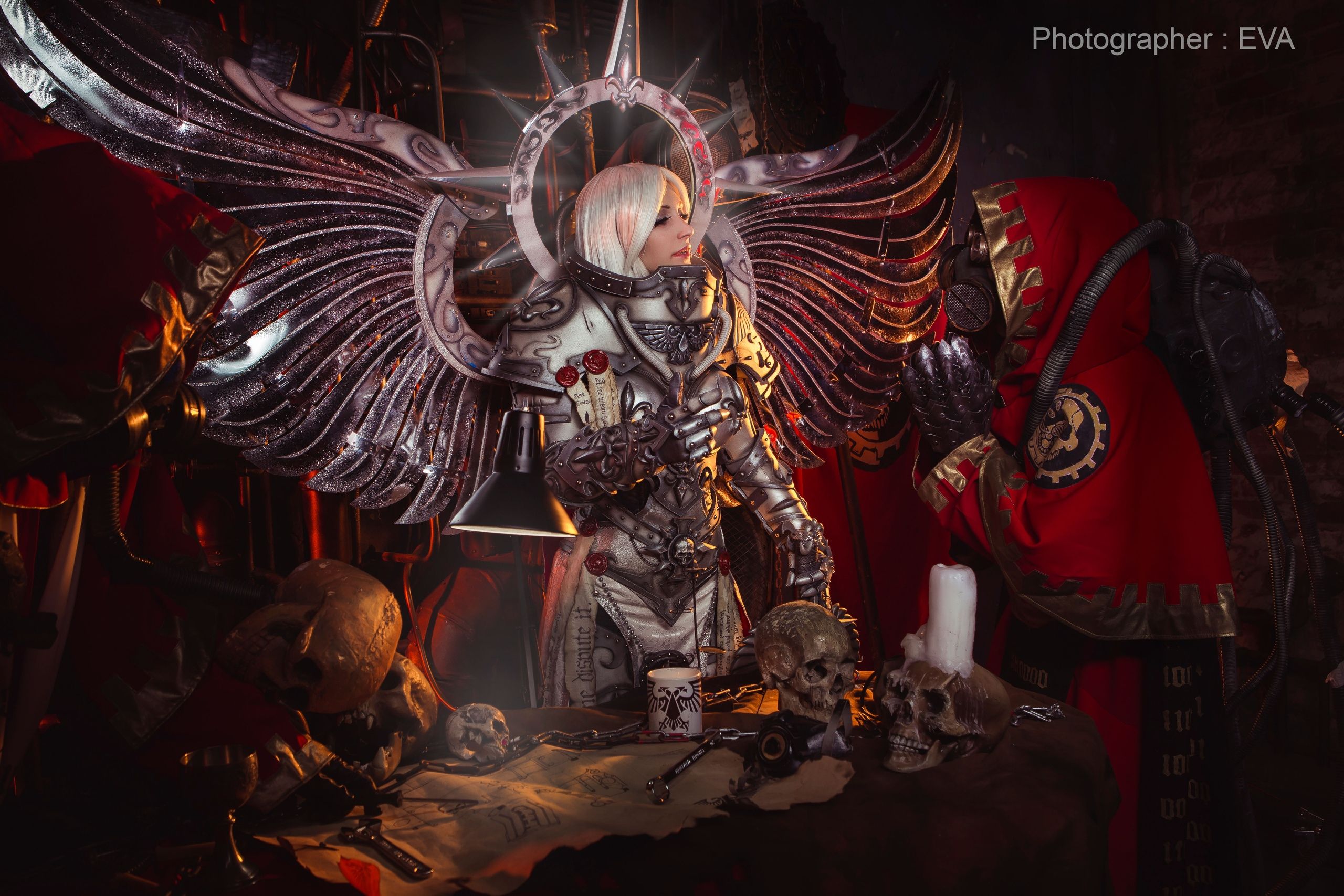 Косплей на Saint Silvana, Adeptus Mechanicus. Warhammer40000. Косплееры: Вrickus, Uchiha Madara, Dominion Terran. Источник: vk.com/eva_cosplay