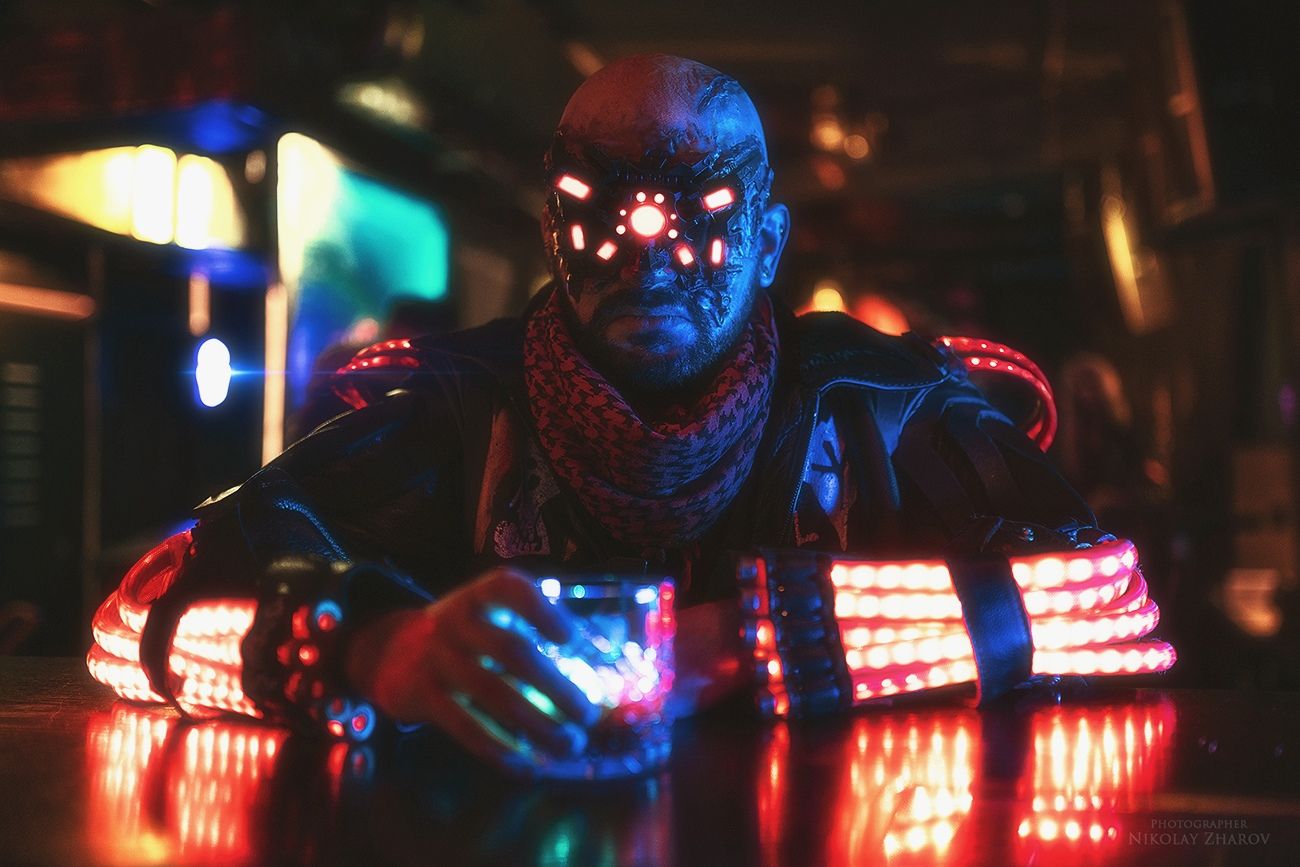 Косплей на Cyberpunk 2077. Косплеер Ройса: Александр Кузьменков. Фотограф: Николай Жаров. Источник: vk.com/nikolay_photogroup