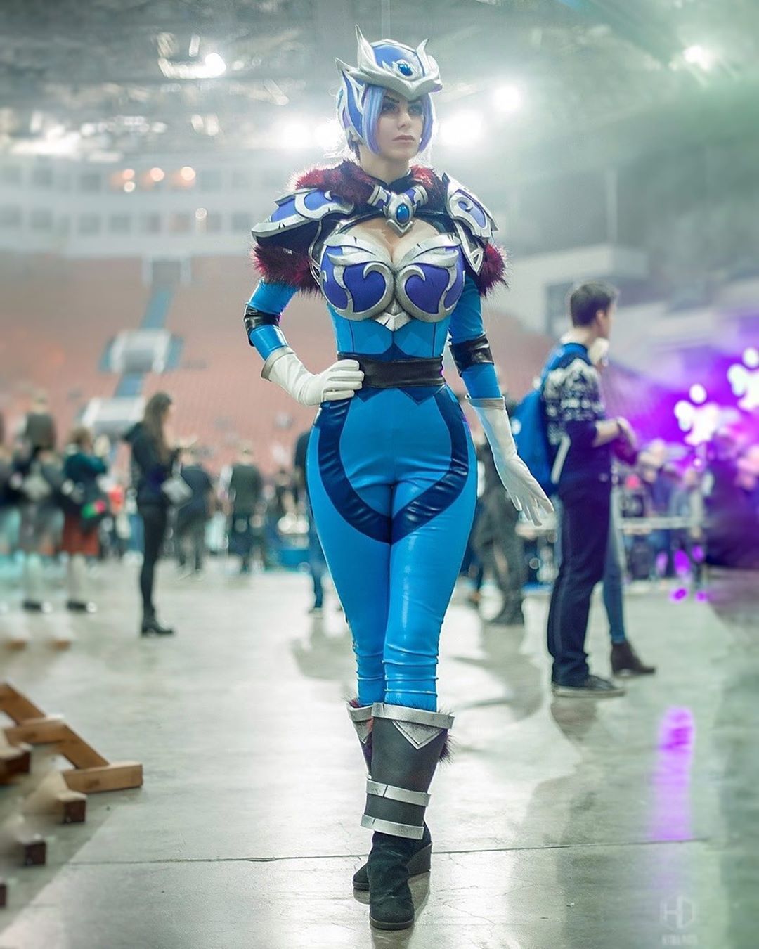 Косплей на Luna из Dota 2