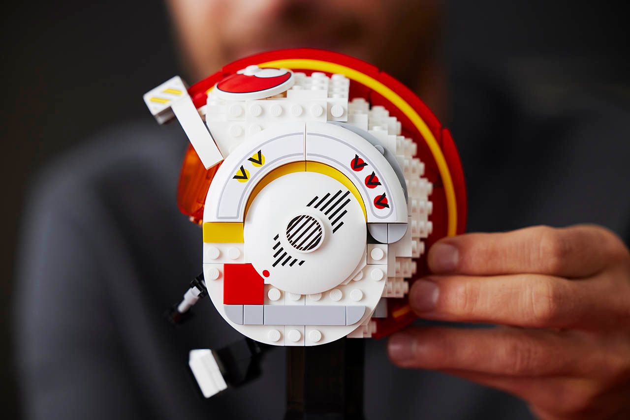Новый набор LEGO по &laquo;Звездным войнам&raquo;. Источник: starwars.com/news/lego-star-wars-helmets