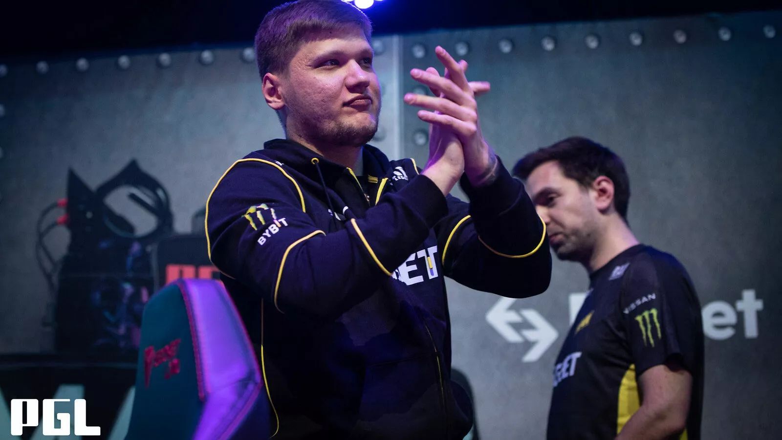 Интервью с zonic о работе с s1mple, замене в Virtus.pro и device в роли  капитана