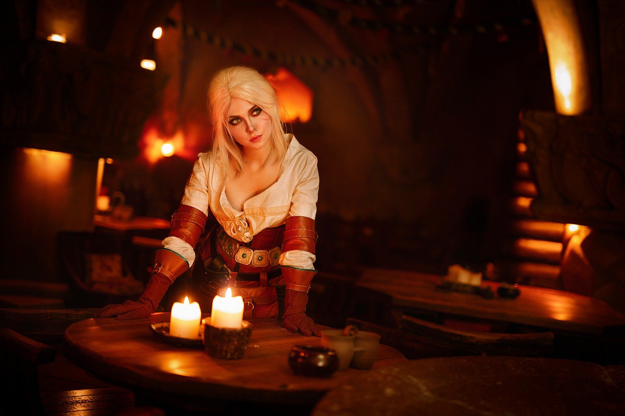 Косплей на Цири из The Witcher 3: Wild Hunt. Косплеер: Илона Бугаева. Фотограф: Eugene Art. Photograph. Источник: https://twitter.com/IlonaBugaeva