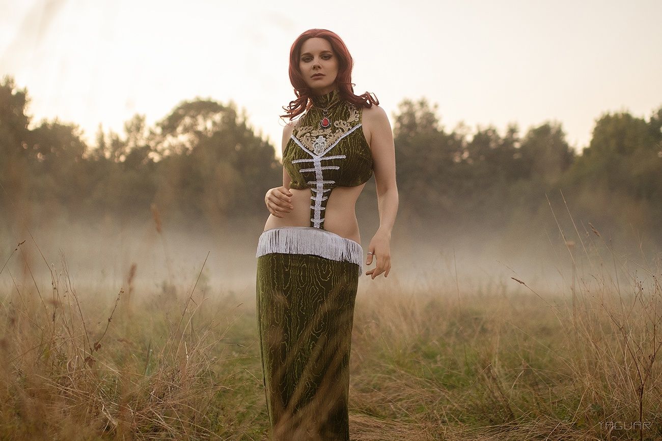Трисс Меригольд — косплей на героиню первого «Ведьмака». Косплеер: Reilin. Фотограф: Yaguar.