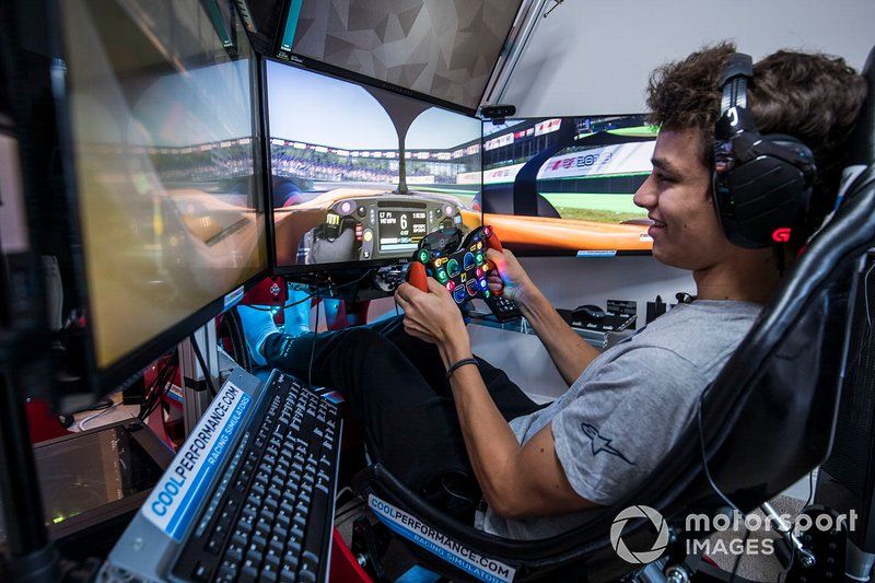 Домашний тренажер пилота F1 Ландо Норриса. Фото: Motorsport