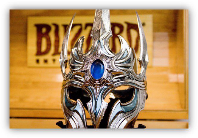 Шлем за 20 лет работы в Blizzard. Источник: twitter.com/LifeatBlizzard