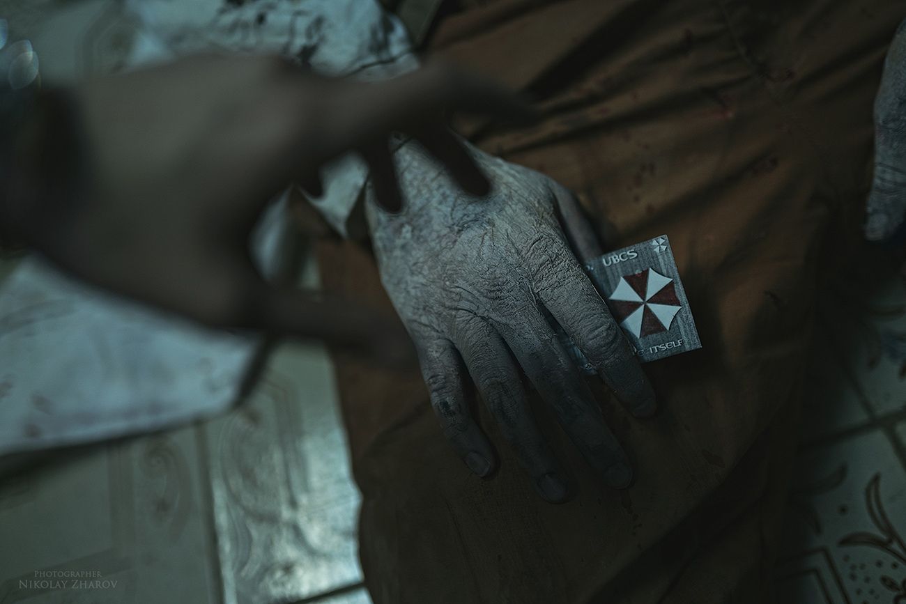 Косплей на Аду Вонг из Resident Evil. Косплеер: Алиса Шпигель. Фотограф: Николай Жаров. Источник: vk.com/nikolay_photogroup