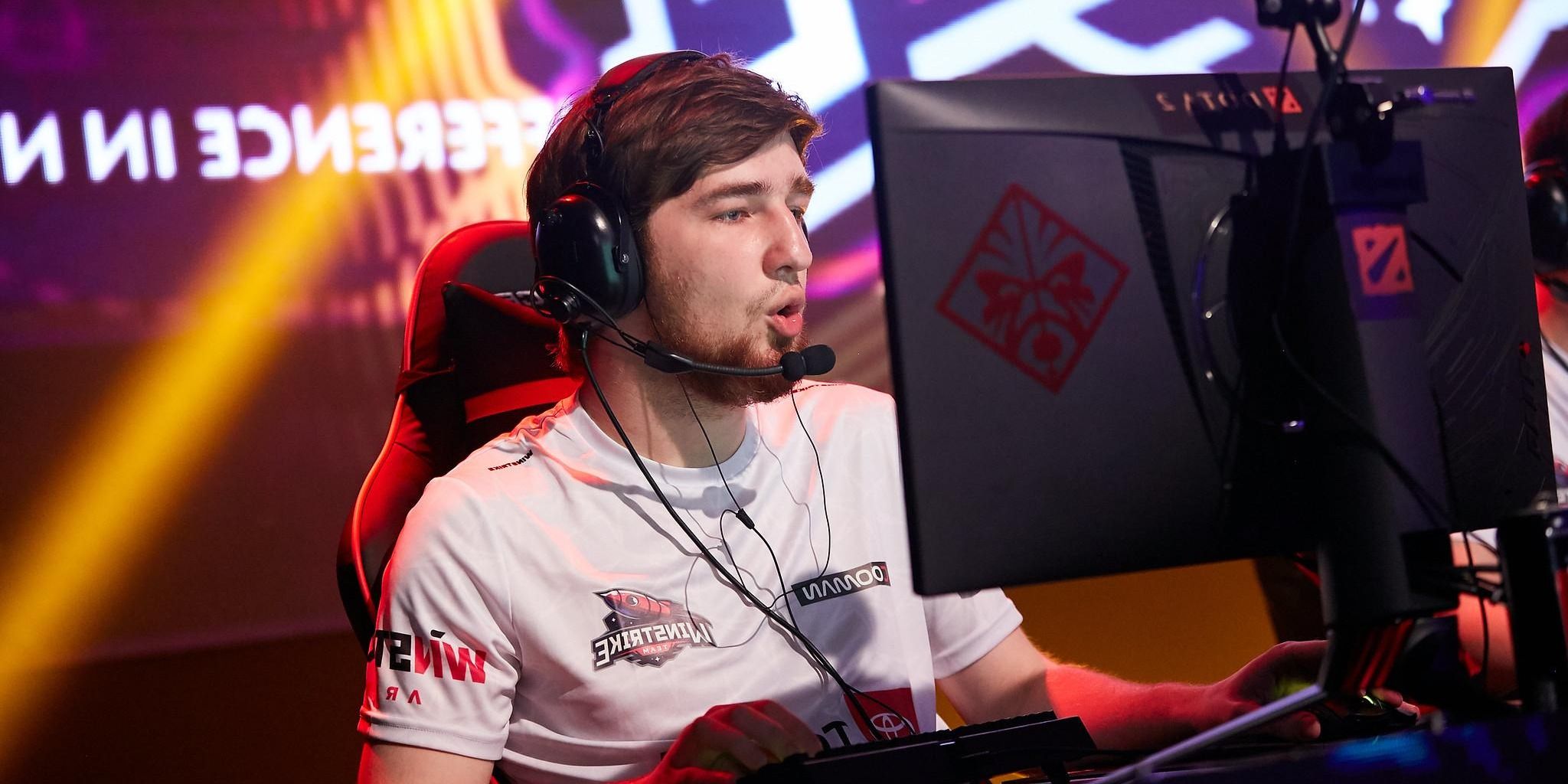 Dota 2 киберспортсмены. йонас saberlight- волек. Dota 2 cyber. денди даниил. Solo березин dota 2.