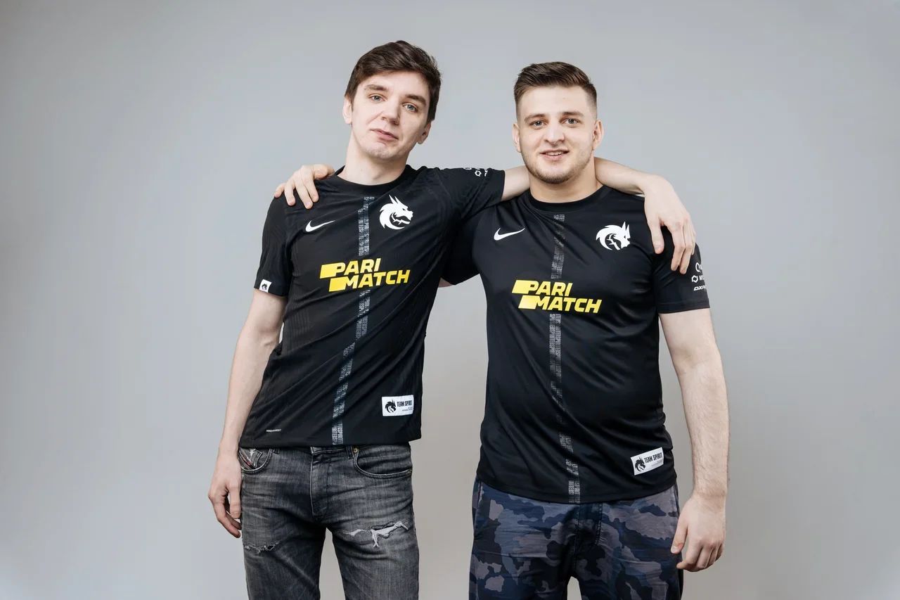 Faze clan team spirit. Team spirit vs faze. Тренер furia. Спирит против фейз. Киберспортивная команда faze.