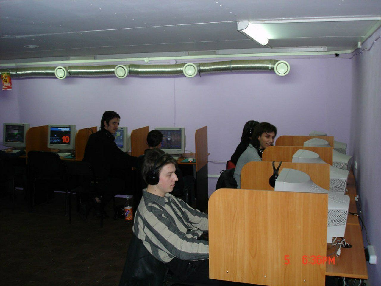 Компьютерные клубы в 2000-х | Фото: fishki.net