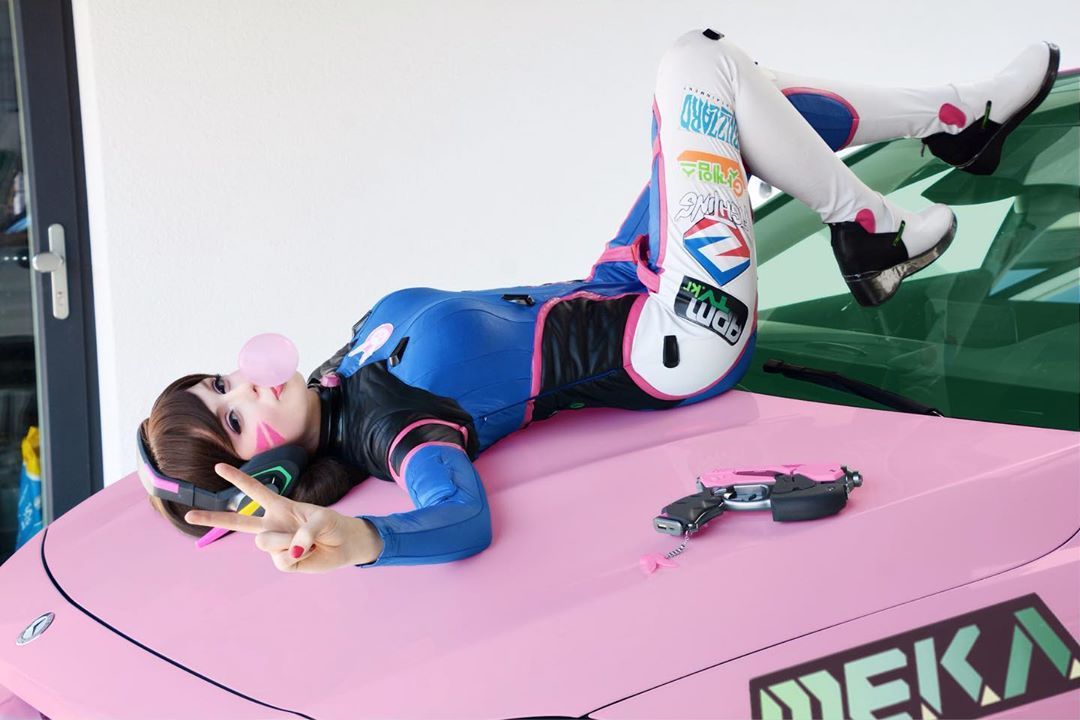 Косплей на D.Va от девушки из Германии NekoSchneko. Источник: instagram.com/enekocosplay