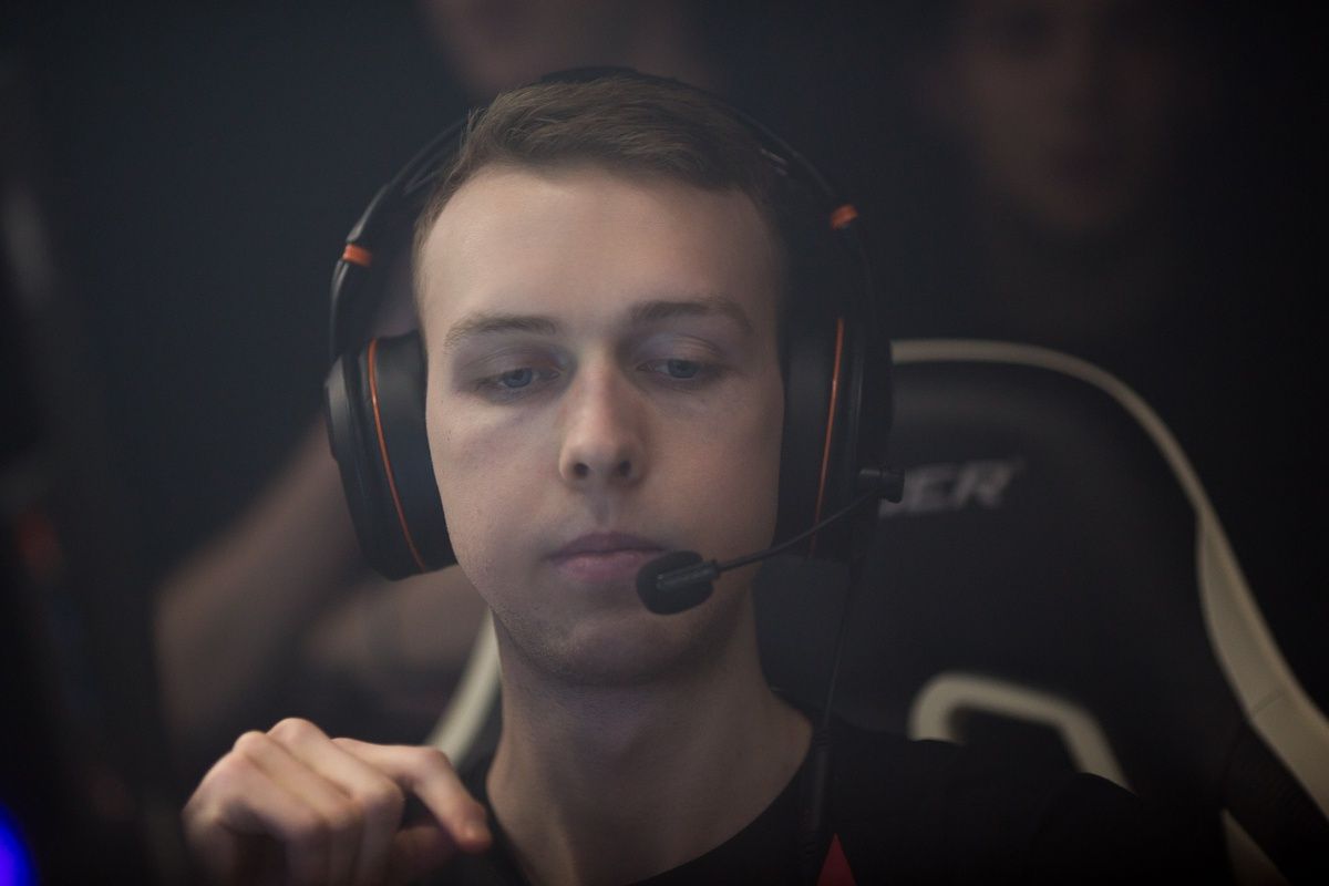 gla1ve Lukas Rossander -  CS2 CSGO ENCE - EkhxWCQGe85u