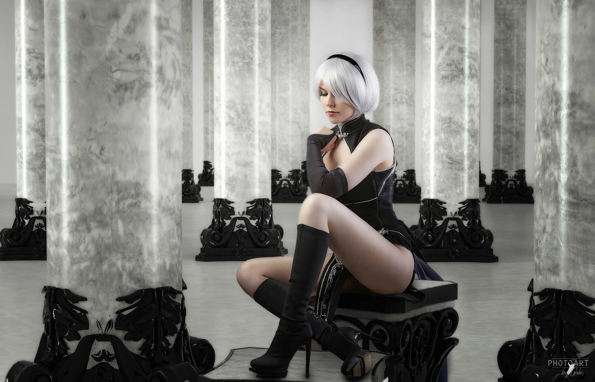 Косплей на 2B из NieR: Automata. Косплеер: Анастасия Матяш. Фотограф: Дмитрий Габдукаев. Источник: dimigabi.ru