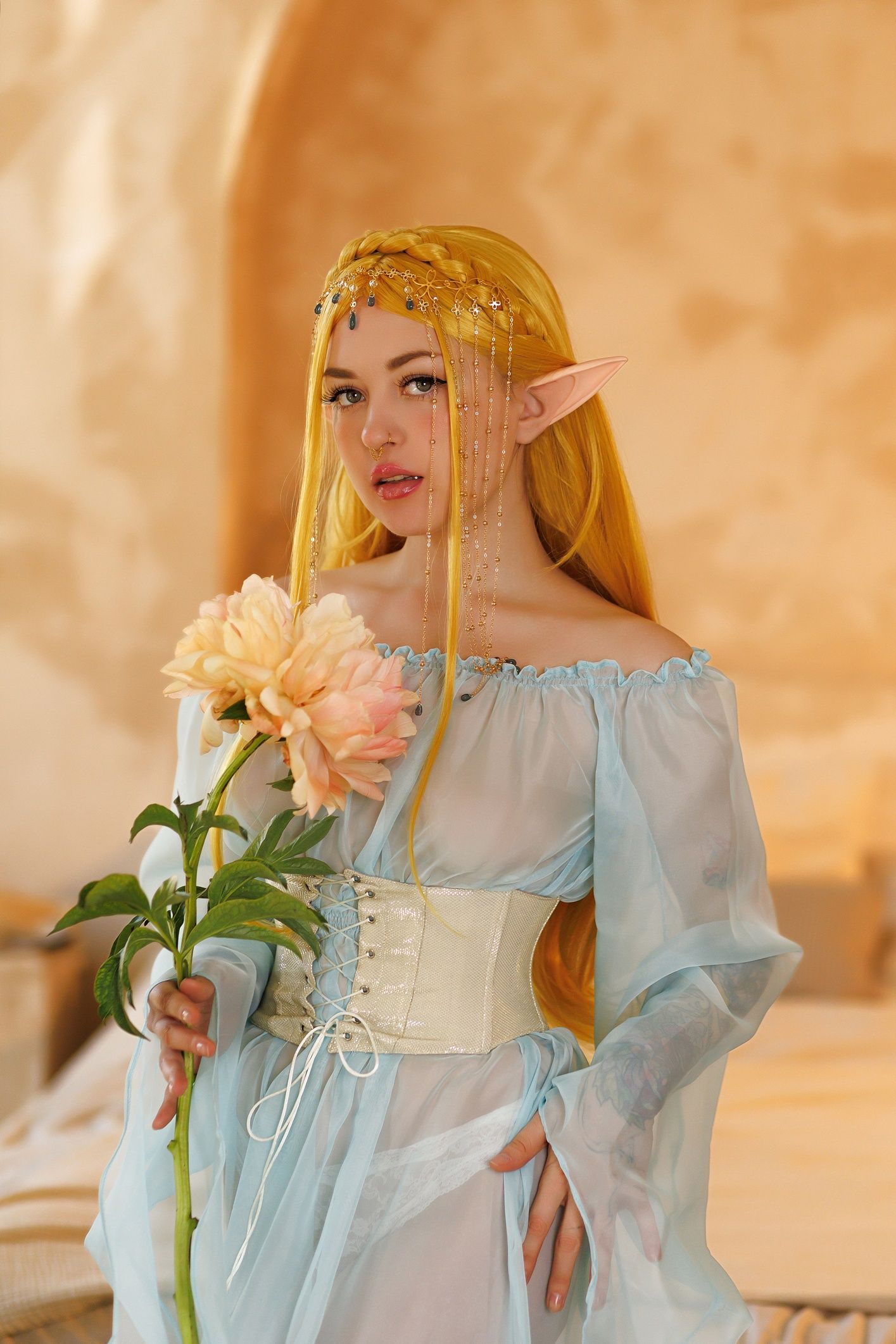 Косплей на принцессу Зельду из  The Legend of Zelda. Косплеер: Алина Сагнак. Фотограф: Ирина Сеидова. Источник фото: vk.com/zukomiw