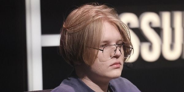 Harumi: «Как Perfect World и Valve допустили то, что забаненный F_1N был официально заявлен тренером команды?»