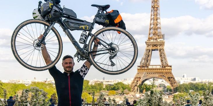 PashaBiceps доехал на велосипеде до Парижа из Варшавы: «Если вы верите в себя, невозможного не существует»
