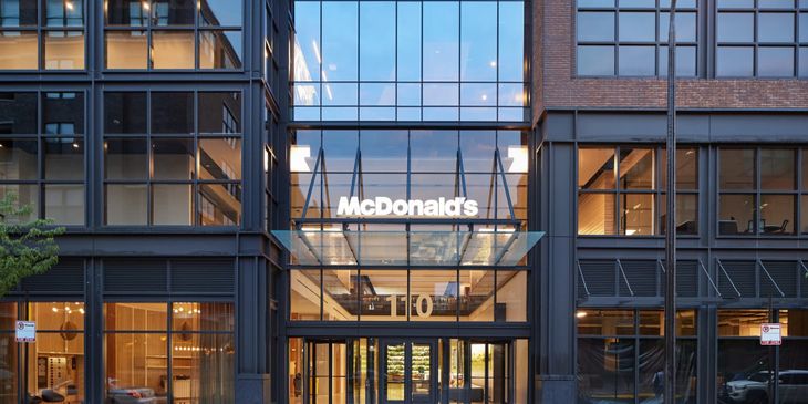McDonald's сменит разработчика ИИ для приёма заказов — старая программа добавляла бекон в вафельный рожок и допускала другие ошибки