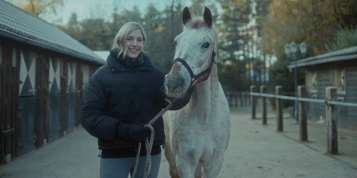 Sheever рассказала о борьбе с раком: «Я шла на химиотерапию во вторник, летела на ивент и работала с четверга по воскресенье, чтобы потом вернуться и снова пойти на химиотерапию»