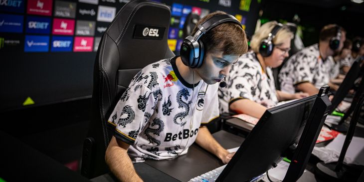 Team Spirit сыграет с Natus Vincere в четвертьфинале ESL Pro League Season 20