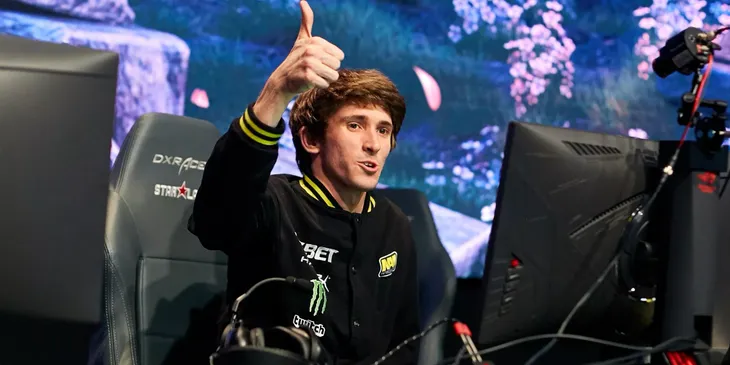 Что там у Dendi в Северной Америке? Выигрывает мид на Pudge и страдает из-за тиммейтов