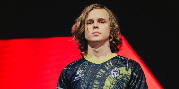 9Pandas уступили Gladiators на групповом LAN-этапе BetBoom Dacha