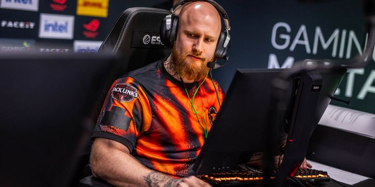 Аналитики: Fnatic обыграет PARIVISION на RES Regional Champions