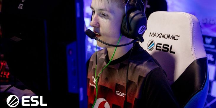 Стало известно, сколько заработал ropz за 2022 год