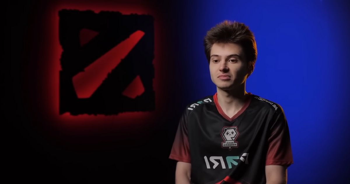 The Dota 2 Star Roman RAMZES666 Reveals His Bank Account Balance and Recent Investments