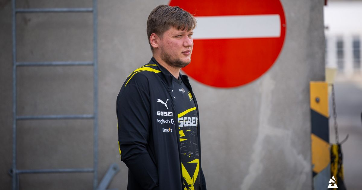 S1mple поиронизировал над своим переходом в Falcons из NAVI
