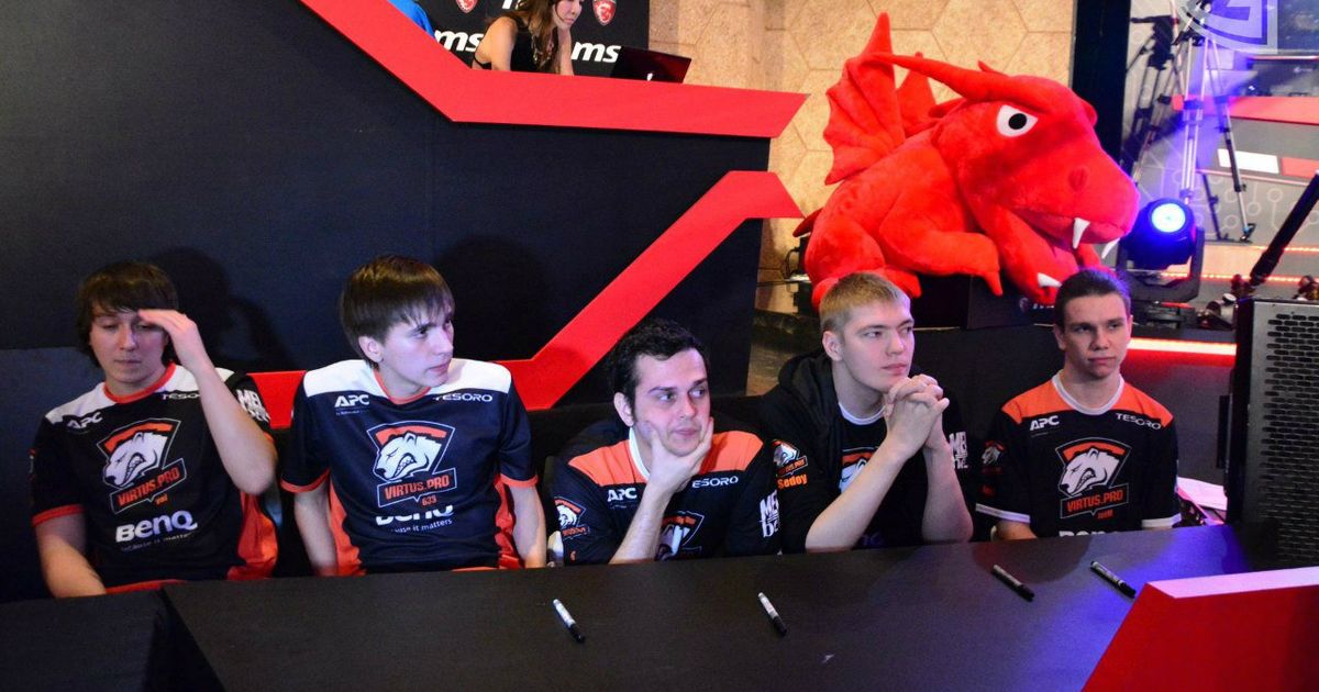 Virtus pro secret. Virtus Pro Dota 2. Virtus Pro Dota 2 NS состав. Virtus Pro 2005. Кубок дота 2.