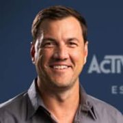 Брендон Сноу, генеральный директор Activision Blizzard